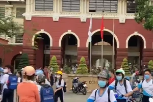 Đồng Nai: Xử phạt trường cho học sinh đi học mùa dịch