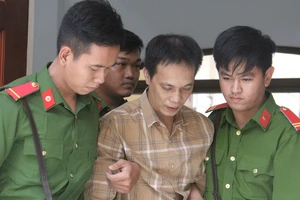 Tử hình người truy sát cha mẹ của tình địch