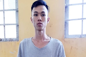 Lừa bán khẩu trang cho người quen lấy 100 triệu đồng