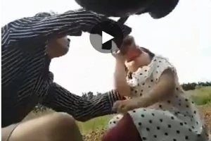 Làm rõ clip bé 3 tuổi nghi bị cha ruột ép 'uống thuốc trừ sâu'