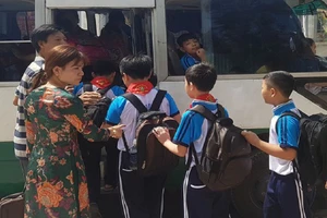 Học sinh Đồng Nai tạm dừng đến trường trước 17-5