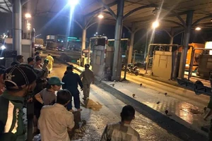 Trạm BOT cầu Đồng Nai bỏ hoang trở thành 'bẫy' gây tai nạn
