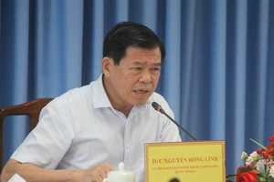 Bí thư Đồng Nai nói về người dân bị 'hành' khi làm đơn nhận hỗ trợ