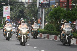 CSGT tỉnh Đồng Nai dẫn đường đưa hàng vạn người dân về quê