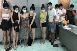 Bất chấp dịch bệnh, nhóm thanh niên gọi 'đào' đến chơi ma túy