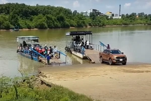 Đồng Nai: Tạm dừng xe khách, xe buýt đến huyện Vĩnh Cửu để chống dịch