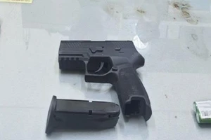 Gần 30 người hỗn chiến, nổ súng ở chợ đêm Biên Hòa