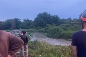 Tìm thấy thi thể cháu trai bị nước cuốn trôi dưới dòng suối ở Đồng Nai 