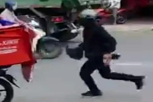 Dùng súng cướp tiền táo tợn tại 1 ngân hàng ở Đồng Nai 