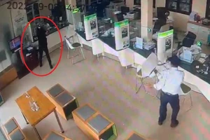 Hàng chục cảnh sát đang truy bắt kẻ nổ súng cướp ngân hàng ở Đồng Nai