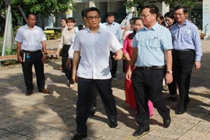 Phó Thủ tướng Vũ Đức Đam làm việc tại Đồng Nai về y tế, giáo dục