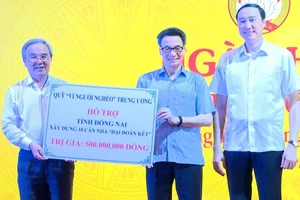 Phó Thủ tướng Vũ Đức Đam dự Ngày hội Đại đoàn kết toàn dân tộc tại Đồng Nai