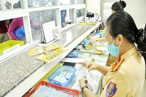 Xác minh việc 2 người bấm được 4 biển số xe máy 'siêu đẹp' liên tiếp ở Đồng Nai