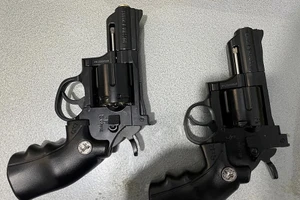 Mang súng, đạn từ Long An đến Đồng Nai bán thì bị bắt