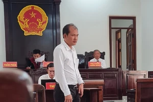 Giám đốc bộ phận ngân hàng giả chữ ký của khách, chiếm đoạt 1,6 tỉ đồng