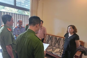 Nữ giám đốc công ty bị bắt vì trốn thuế hàng tỉ đồng