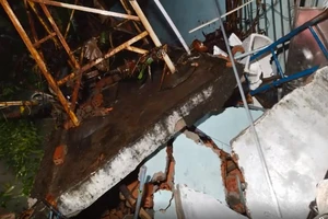 Lũ quét cuốn cả ô tô, tủ lạnh của người dân Đồng Nai