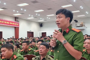 Ban Giám đốc công an tỉnh Đồng Nai đối thoại với 300 công an xã 