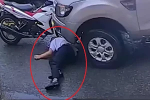 Bị đánh nứt sọ não giữa phố nhưng vẫn thành… bị cáo, tại sao?