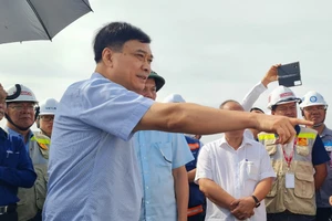 Chủ nhiệm Ủy Ban Kinh tế Quốc hội thị sát các dự án quốc gia tại Đồng Nai 