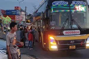 Đồng Nai yêu cầu xử lý nghiêm xe dù, bến cóc