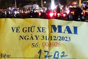 Bãi giữ xe 'chặt chém' trong đêm Countdown ở Đồng Nai