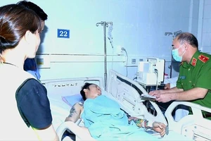 Cục Cảnh sát PCCC thăm người bị thương vụ nổ nồi hơi 6 người tử vong 