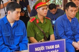 Hàng trăm người dự phiên xét xử Phó Giám đốc Công ty Thành Bưởi và tài xế vụ tai nạn làm 5 người chết