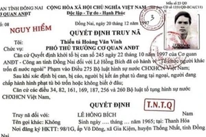 Bị can truy nã chuẩn bị lên máy bay sang Mỹ thì bị bắt