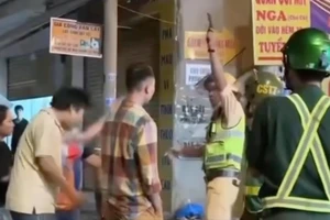 Cảnh sát nổ súng chỉ thiên ngăn vụ xô xát ở Đồng Nai