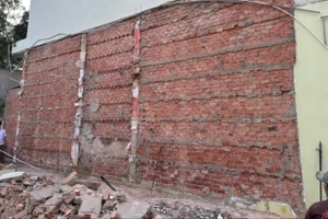 Hòa giải nhiều lần bất thành, lãnh đạo phường vẫn xác nhận đất không tranh chấp 