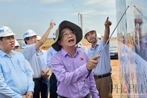 Ủy ban Kinh tế Quốc hội khảo sát vị trí xây nhà ga đường sắt tốc độ cao Bắc - Nam 