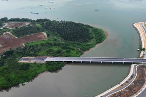 Đồng Nai sốt ruột cây cầu gần 400 tỉ xây xong không có đường kết nối