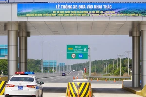 Chính thức thông xe 1 số đoạn cao tốc Bến Lức - Long Thành