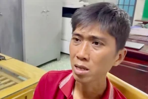 Bắt giữ nghi phạm cướp giật tài sản của người bán vé số ngồi xe lăn