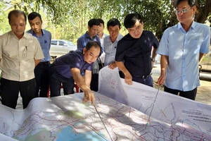 Lãnh đạo tỉnh Đồng Nai khảo sát vị trí xây cầu Mã Đà kết nối với Bình Phước