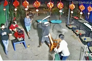 Tạm giữ nhóm 5 thanh niên xông vào nhà chém người ở Đồng Nai