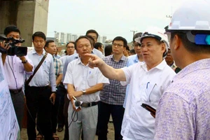 Phó Thủ tướng Hồ Đức Phớc kiểm tra cao tốc Biên Hoà - Vũng Tàu đoạn qua Đồng Nai