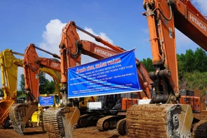 Khởi công làm 60km cao tốc Dầu Giây - Tân Phú, tổng đầu tư gần 8.500 tỉ đồng