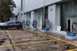 Đồng Nai phát triển trạm sạc xe điện tại khu thương mại, công viên...