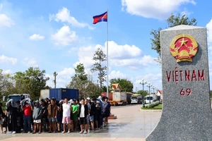 Tiếp nhận nhiều người trốn khỏi các cơ sở lừa đảo trực tuyến ở Campuchia