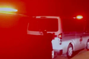 CSGT xử lý 2 xe cứu thương bật đèn ưu tiên dù không chở bệnh nhân