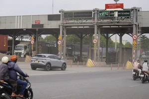 Lý do chưa thể tháo dỡ trạm thu phí trên quốc lộ 51 và cầu Đồng Nai