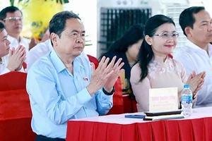 Chủ tịch Quốc hội dự lễ khởi động dự án kết nối cao tốc TP.HCM - Dầu Giây