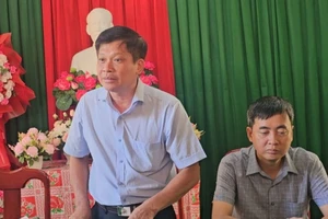 Vụ nhà bị chênh vênh bên mép 'vực' khi làm đường: Chủ đầu tư xin lỗi người dân