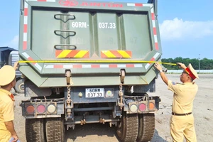 Công an Đồng Nai tổng kiểm tra gần 4.000 xe tải, xe ben, xe đầu kéo