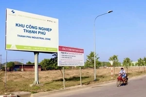Vướng tái định cư, khu công nghiệp Thạnh Phú 'dậm chân' hai thập kỷ