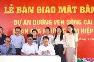 Bàn giao mặt bằng làm dự án đường ven sông khu vực trung tâm Đồng Nai