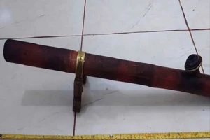 Đồng Nai: Bắt tạm giam nghịch tử cầm điếu cày đánh cha trọng thương