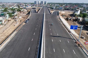 Thông xe toàn tuyến cao tốc Biên Hòa - Vũng Tàu, chỉ xe dưới 9 được lưu thông